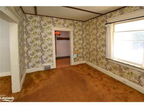 11 Farrer Street, Parry Sound, ON - Indoor Photo Showing Other Room