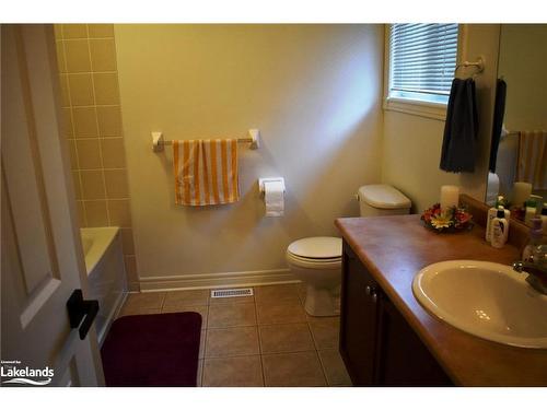 433 M Ramblewood Drive, Wasaga Beach, ON - Indoor Photo Showing Bathroom