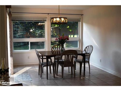 433 Ramblewood Drive, Wasaga Beach, ON - Indoor Photo Showing Dining Room