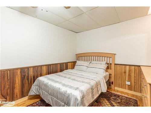 16366 Highway 35, Haliburton, ON - Indoor Photo Showing Bedroom