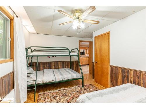 16366 Highway 35, Haliburton, ON - Indoor Photo Showing Bedroom