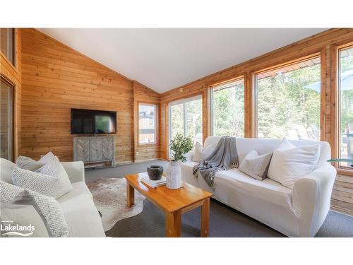 135 Timmons Street, Craigleith, ON - Indoor Photo Showing Living Room With Fireplace