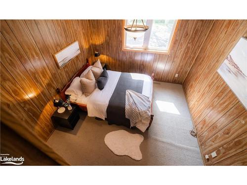 135 Timmons Street, Craigleith, ON - Indoor Photo Showing Bedroom