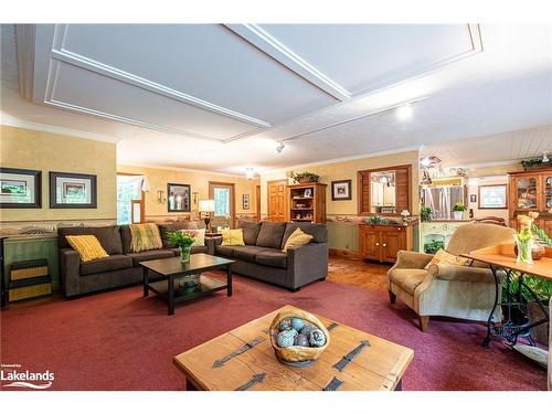 838051 4Th Line E, Mulmur, ON - Indoor Photo Showing Living Room