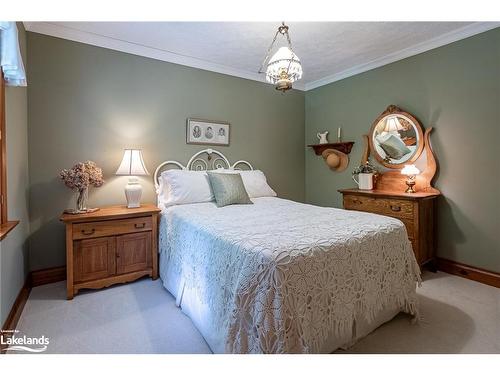 838051 4Th Line E, Mulmur, ON - Indoor Photo Showing Bedroom