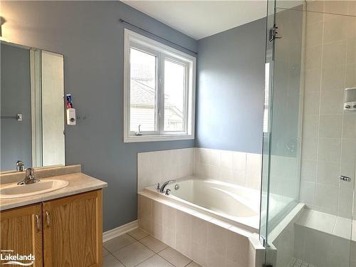 34 Starboard Circle, Wasaga Beach, ON - Indoor Photo Showing Bathroom