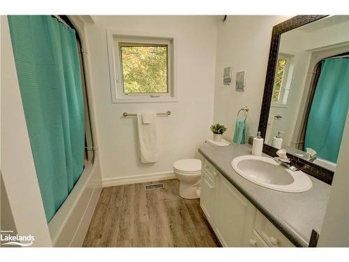 186 Lakewood Park Road, Huntsville, ON - Indoor Photo Showing Bathroom