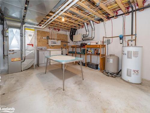 34 Hunts Road, Huntsville, ON - Indoor Photo Showing Basement