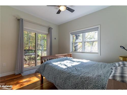 8814 Georgian Bay Shore, Port Severn, ON - Indoor Photo Showing Bedroom