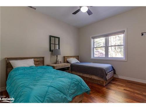 8814 Georgian Bay Shore, Port Severn, ON - Indoor Photo Showing Bedroom