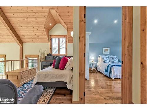 136 Snowbridge Way, The Blue Mountains, ON - Indoor Photo Showing Bedroom