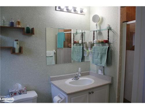 1296 Gina Street, Innisfil, ON - Indoor Photo Showing Bathroom