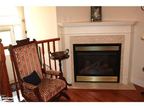 1296 Gina Street, Innisfil, ON - Indoor Photo Showing Living Room With Fireplace