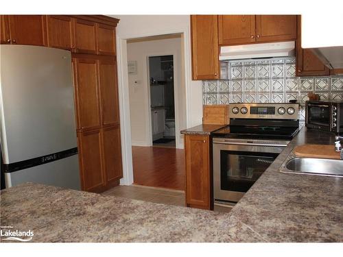 1296 Gina Street, Innisfil, ON - Indoor Photo Showing Kitchen