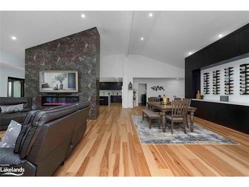 57 10Th Concession, Seguin, ON - Indoor Photo Showing Living Room