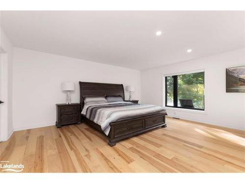 57 10Th Concession, Seguin, ON - Indoor Photo Showing Bedroom