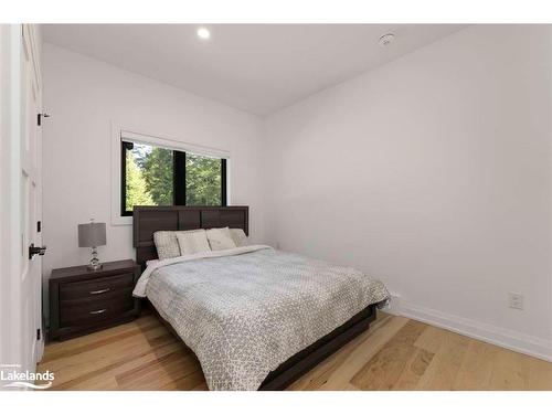 57 10Th Concession, Seguin, ON - Indoor Photo Showing Bedroom