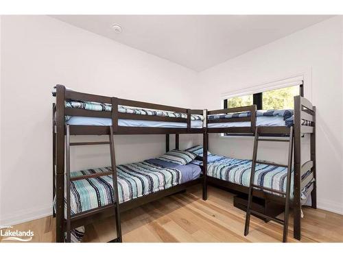 57 10Th Concession, Seguin, ON - Indoor Photo Showing Bedroom