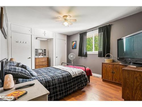 1037 Kernohan Farm Trail, Minden Hills, ON - Indoor Photo Showing Bedroom