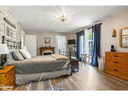 1037 Kernohan Farm Trail, Minden Hills, ON - Indoor Photo Showing Bedroom