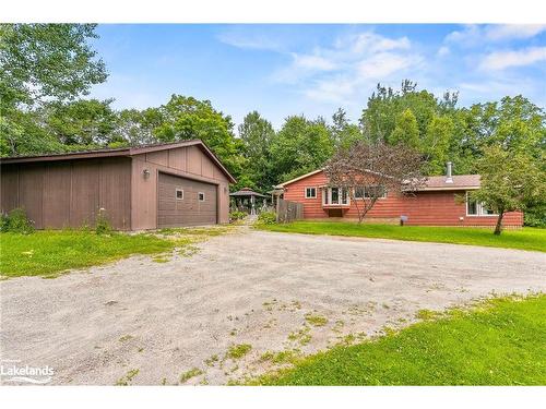 1037 Kernohan Farm Trail, Minden Hills, ON - Outdoor