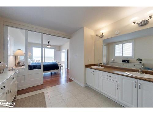 61 Waterview Road, Wasaga Beach, ON - Indoor Photo Showing Bathroom