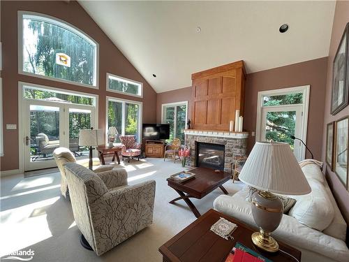 104 Campbell Crescent, The Blue Mountains, ON - Indoor Photo Showing Living Room With Fireplace