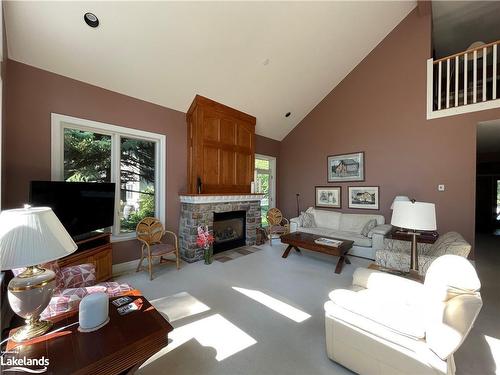 104 Campbell Crescent, The Blue Mountains, ON - Indoor Photo Showing Living Room With Fireplace