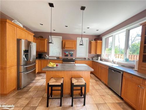 104 Campbell Crescent, The Blue Mountains, ON - Indoor Photo Showing Kitchen