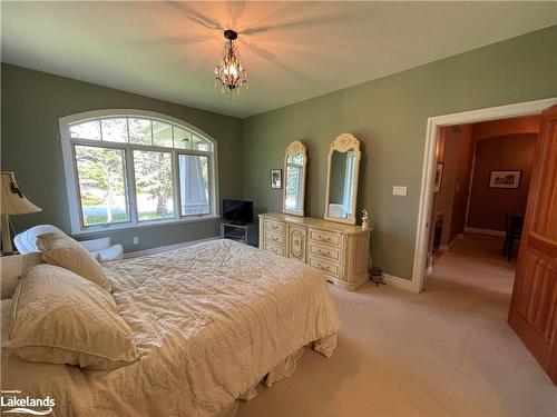 104 Campbell Crescent, The Blue Mountains, ON - Indoor Photo Showing Bedroom