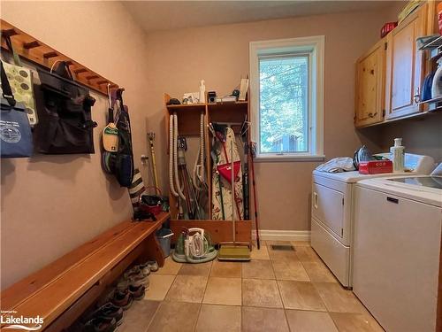 104 Campbell Crescent, The Blue Mountains, ON - Indoor Photo Showing Laundry Room