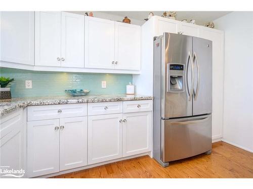 524 Homeland Drive, Emsdale, ON - Indoor Photo Showing Kitchen