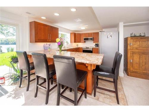 524 Homeland Drive, Emsdale, ON - Indoor Photo Showing Dining Room