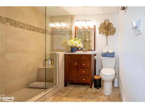 524 Homeland Drive, Emsdale, ON - Indoor Photo Showing Bathroom