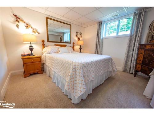 524 Homeland Drive, Emsdale, ON - Indoor Photo Showing Bedroom