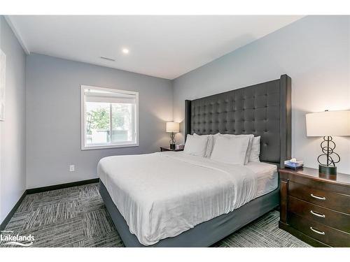 604-361 Mosley Street, Wasaga Beach, ON - Indoor Photo Showing Bedroom