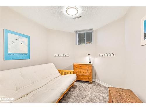 13 Barker Boulevard, Collingwood, ON - Indoor Photo Showing Bedroom