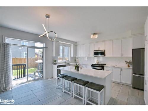 41 Autumn Drive, Wasaga Beach, ON - Indoor Photo Showing Kitchen With Stainless Steel Kitchen With Upgraded Kitchen