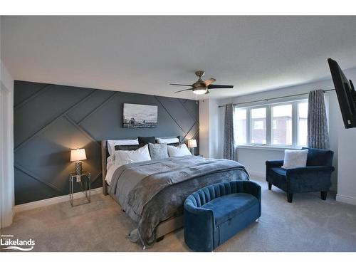 41 Autumn Drive, Wasaga Beach, ON - Indoor Photo Showing Bedroom