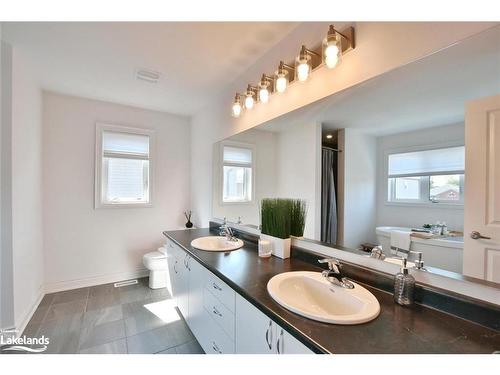 41 Autumn Drive, Wasaga Beach, ON - Indoor Photo Showing Bathroom