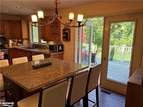 105 Alpine Crescent, Ravenna, ON - Indoor Photo Showing Dining Room