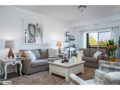 309-1 Chamberlain Crescent, Collingwood, ON - Indoor Photo Showing Living Room