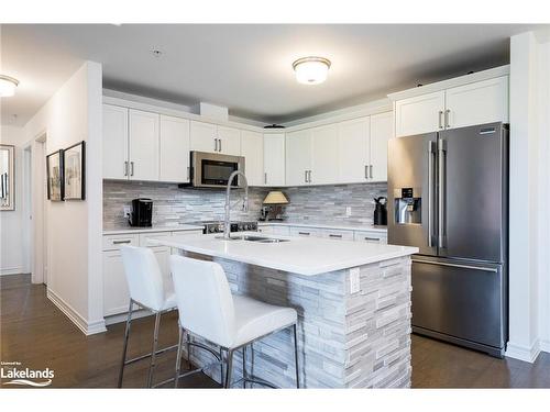 309-1 Chamberlain Crescent, Collingwood, ON - Indoor Photo Showing Kitchen With Upgraded Kitchen