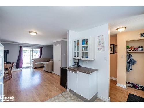 584 Tenth Street, Collingwood, ON - Indoor