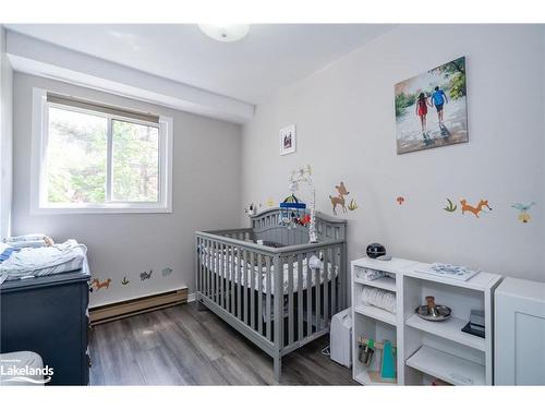 584 Tenth Street, Collingwood, ON - Indoor Photo Showing Bedroom