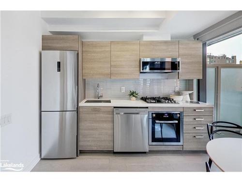 705-11 Charlotte Street, Toronto, ON - Indoor Photo Showing Kitchen With Stainless Steel Kitchen With Upgraded Kitchen