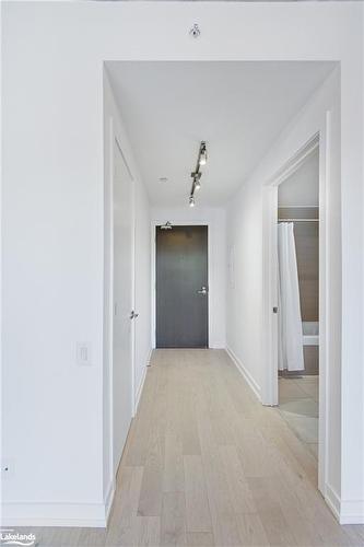 705-11 Charlotte Street, Toronto, ON - Indoor Photo Showing Other Room