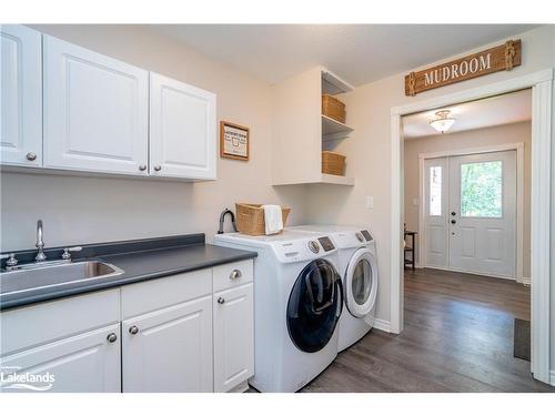 338 Williamsport Road, Huntsville, ON - Indoor Photo Showing Laundry Room