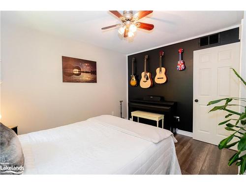 338 Williamsport Road, Huntsville, ON - Indoor Photo Showing Bedroom