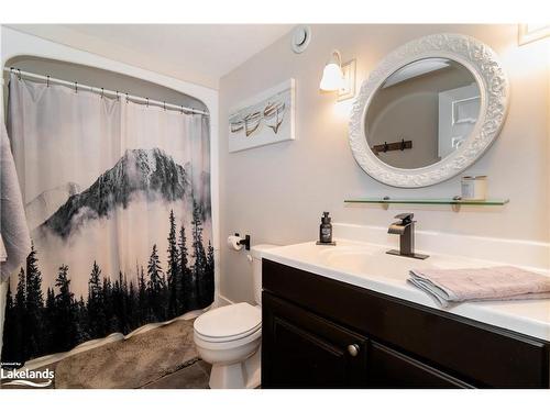 338 Williamsport Road, Huntsville, ON - Indoor Photo Showing Bathroom